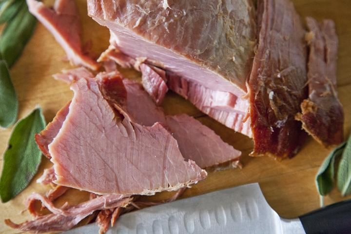 sonka, húsvéti sonka, recept, régi magyar recept, Németh Zsuzsána, Simai Kristóf